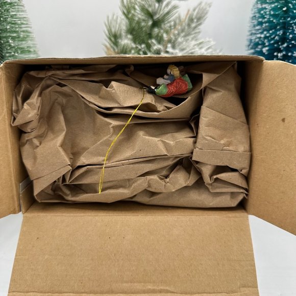 Vintage Noma Dickensville Porcelain Tree Stand Christmas Holiday Village Decor - Picture 11 of 14